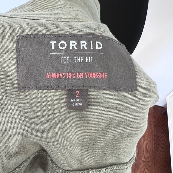 Sage Green Twill Lace-Up Back Drawstring Anorak - Picture 6 of 6